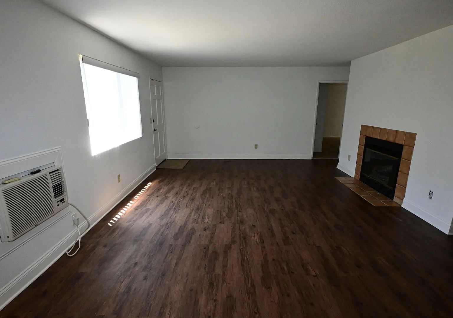 HOW4410-18 — Photo 3