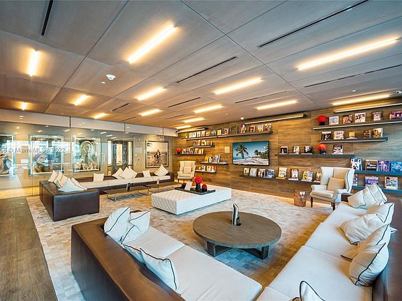 3rd image of 1080 Brickell Ave Unit 2202