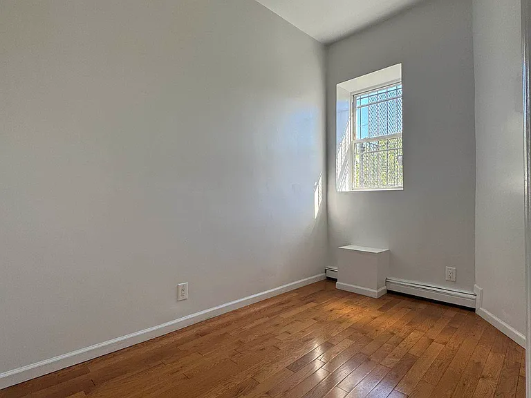 259 W 121st St #4B — Photo 6