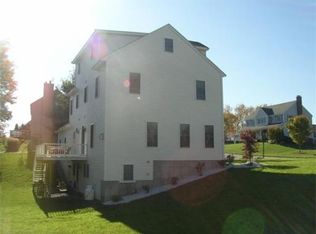 13 Dennis Dr, Leominster, MA 01453