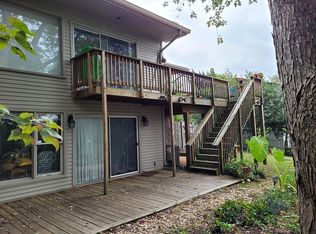 7708 Lookout Ct, Alexandria, VA 22306