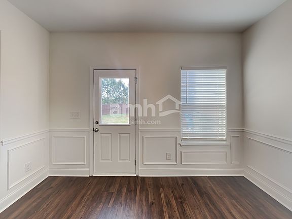5th image of 132 Leland Ln