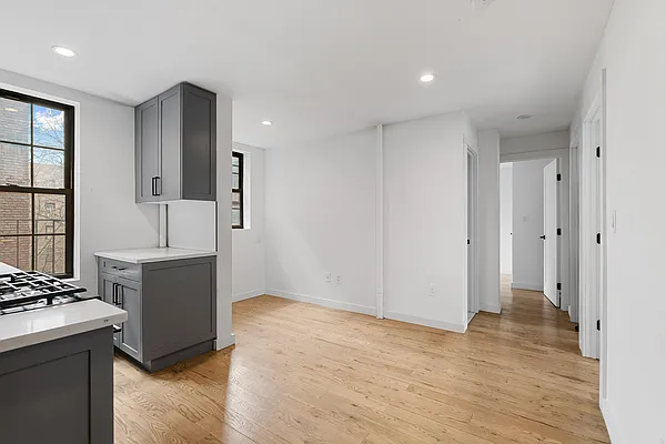 Rented by REAL New York | media 2