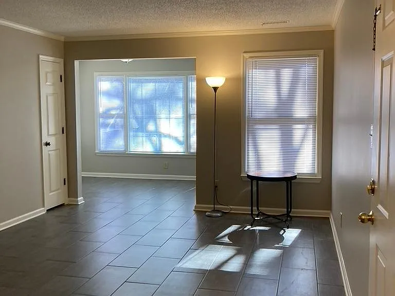 1803 Liberty Dr #1803 — Photo 2