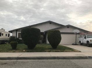 9248 Kiwi Ave, Fontana, CA 92335