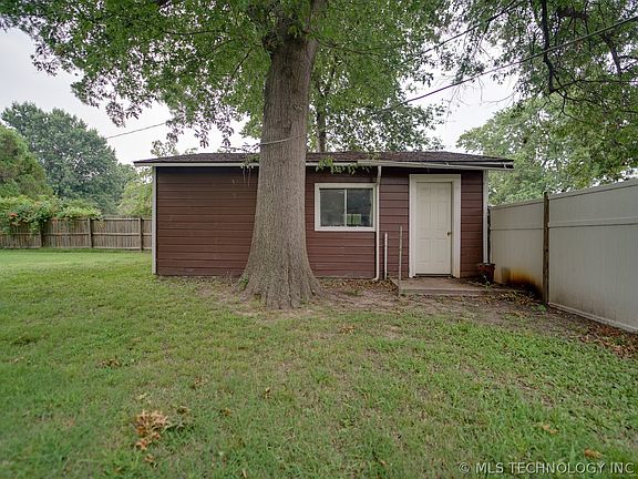 5th image of 720 S 89th East Ave