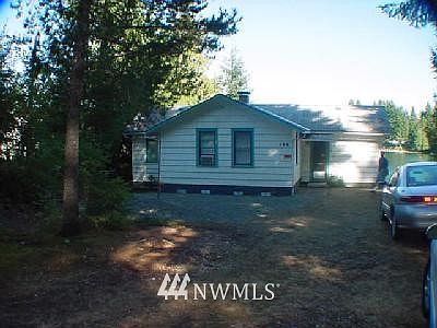 1st image of 146 Lake Forest W