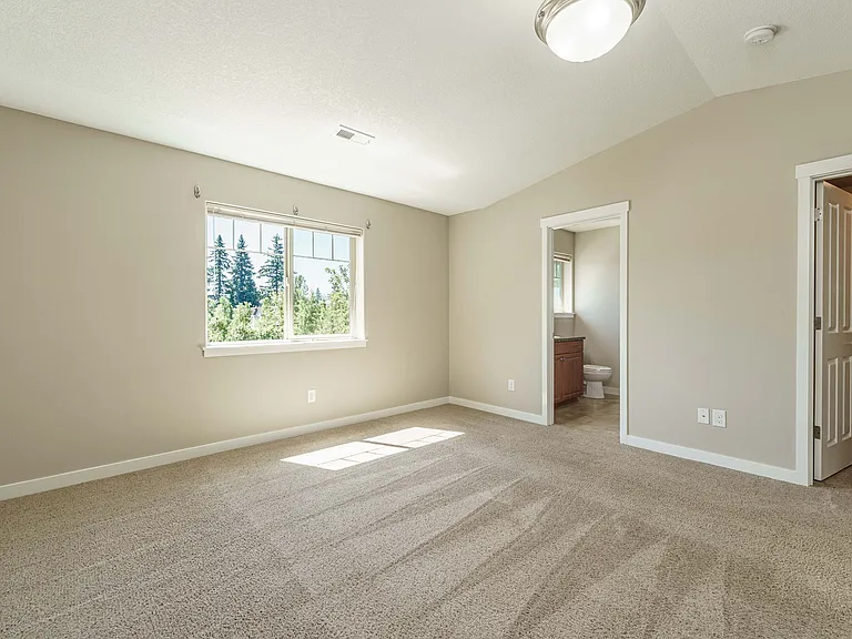 836 NE 109th Ct — Photo 19