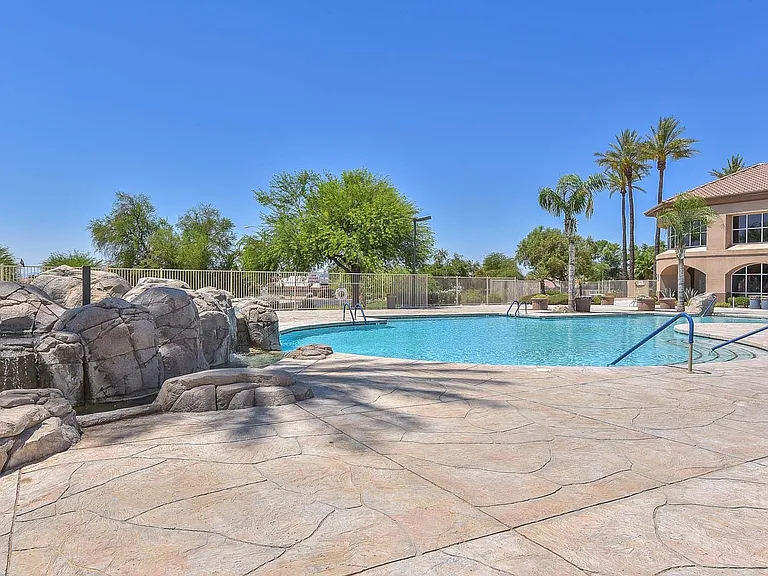 14227 W Yosemite Dr — Photo 49