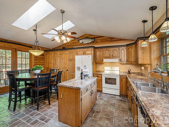 4th image of 1126 Kilpatrick Rd