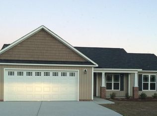 649 Avon Ridge Ln, Grimesland, NC 27837