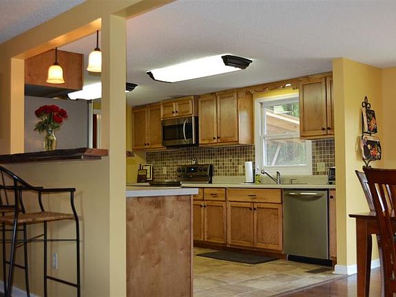 4th image of 1182 Smith Chapel Dr