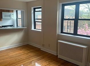 3070 29th St FLOOR 1, Astoria, NY 11102