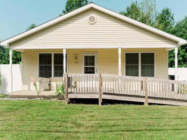 330 8th Ave, Galion, OH 44833