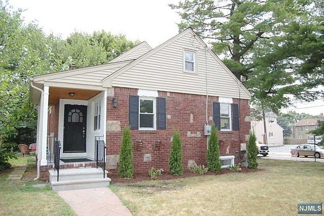 1st image of 7-2 Harrison Dr