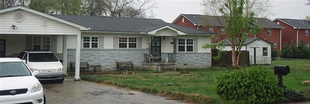 2nd image of 120 Gale Dr NW