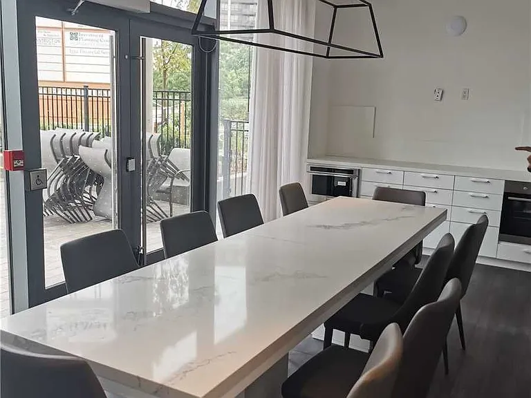 10 De Boers Dr #810 — Photo 28