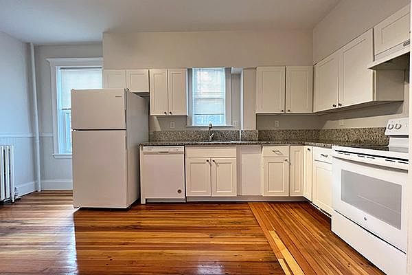 1st image of 30D Summit Ave #30-1