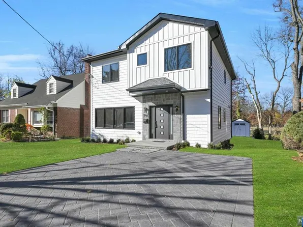 986 Wilson Ave, Teaneck, NJ 07666