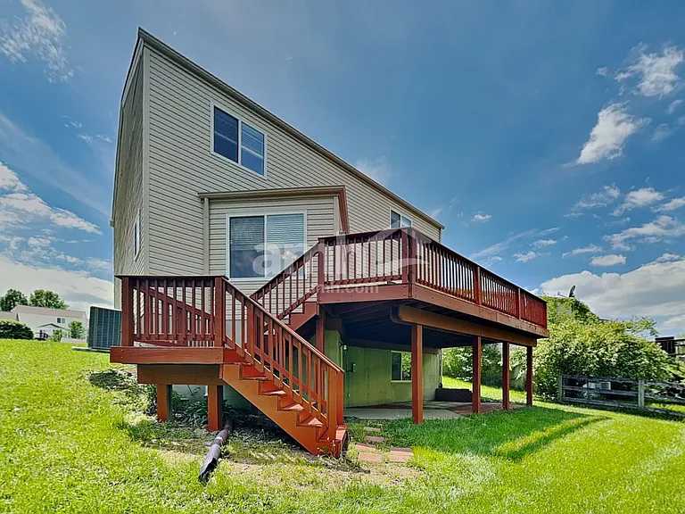 2237 Antoinette Way — Photo 21