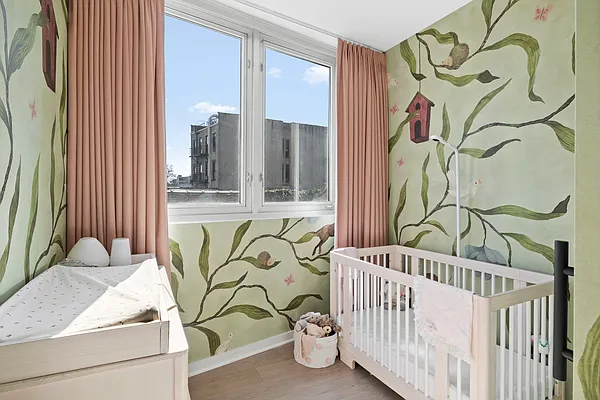 Sold by Compass | media 7