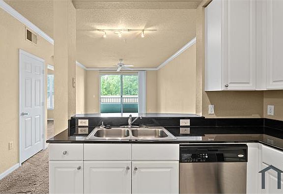 4th image of 8539 Gate Pkwy W Unit 9241