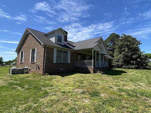 5th image of 312 Corbin St