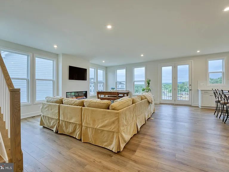 5095 Carters Crossing Ave — Photo 8