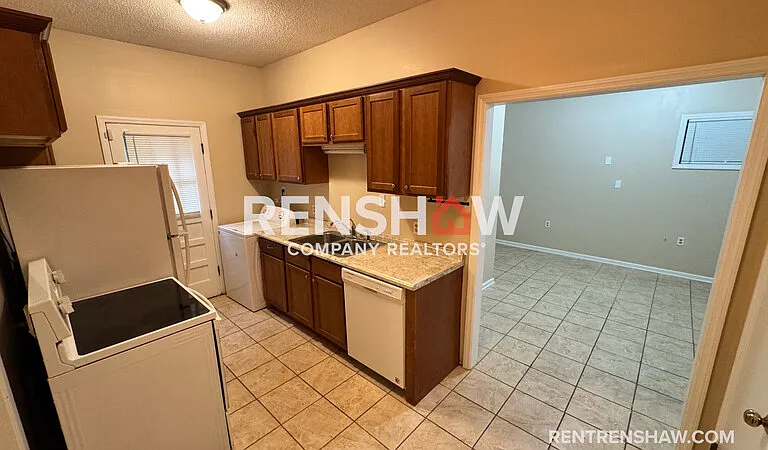 663 Moss Rd — Photo 6