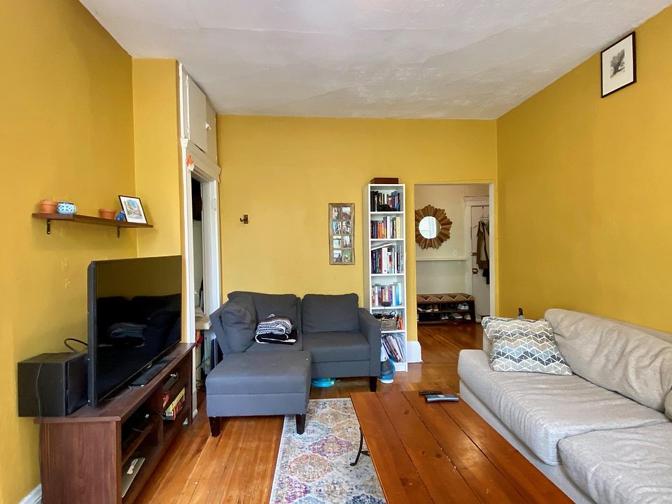 2nd image of 72 Brighton Ave #4