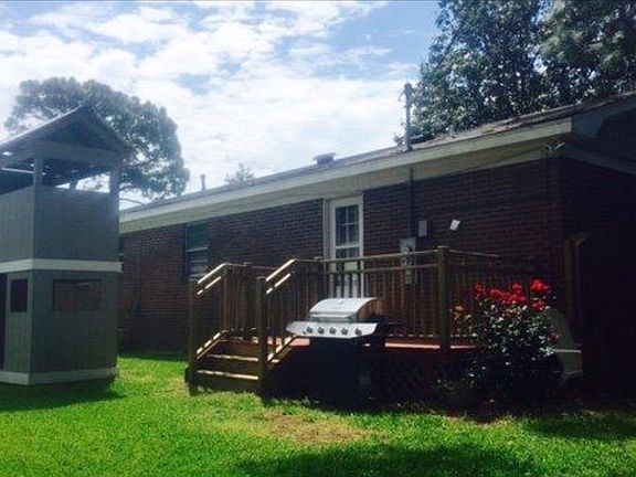 4th image of 412 Normandy Dr