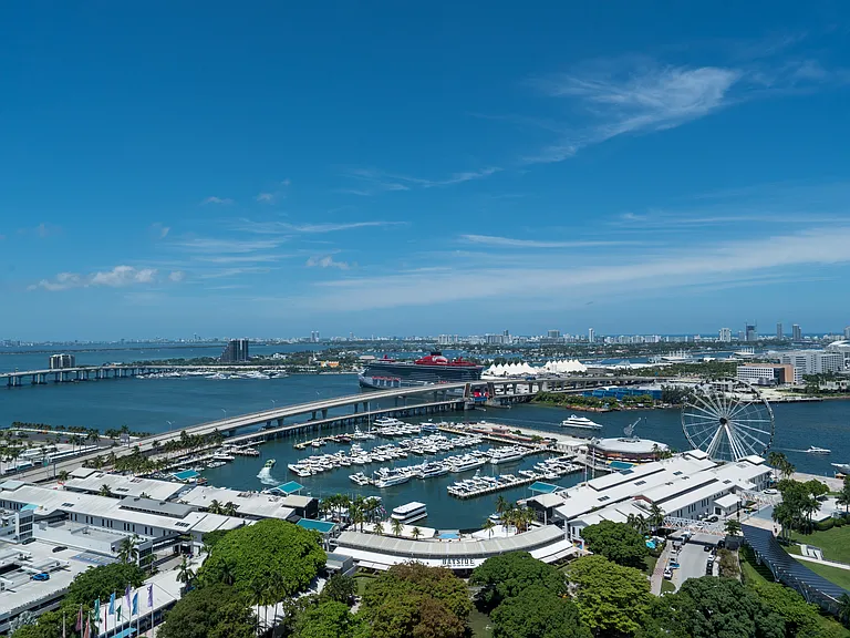 244 Biscayne Blvd #2602 — Photo 33