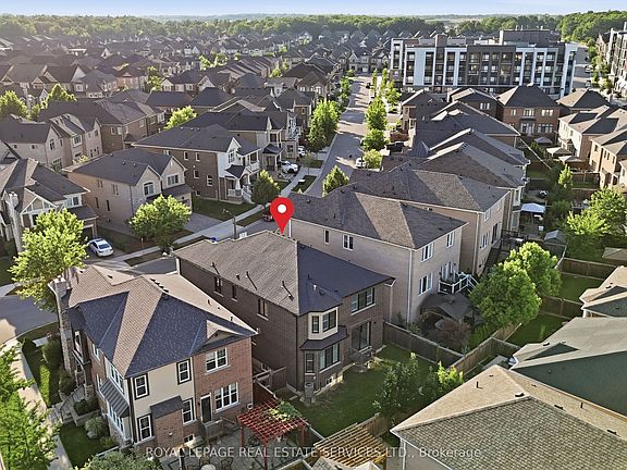 3rd image of 272 Wisteria Way