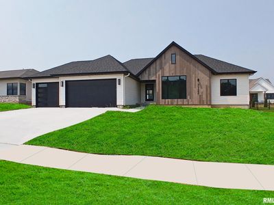 7122 Spring Creek Dr, Bettendorf, IA, 52722