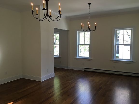 3rd image of 3962 51st St #1