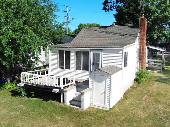 4181 Minnetonka Dr, Linden, MI 48451