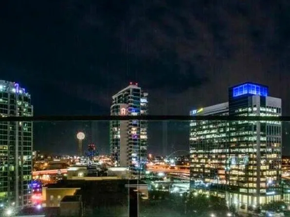 2408 Victory Park Ln APT 1034, Dallas, TX 75219