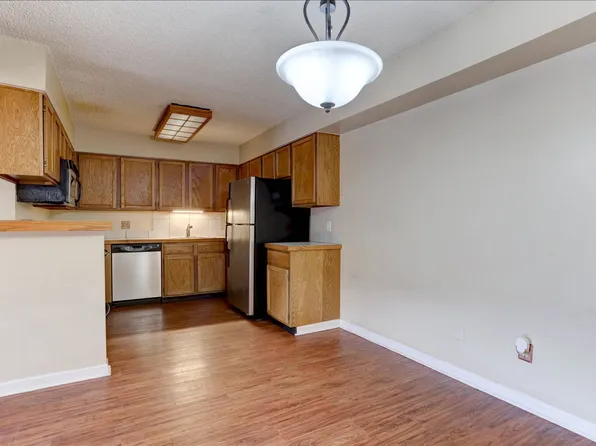 341 Wright St APT 102, Lakewood, CO 80228