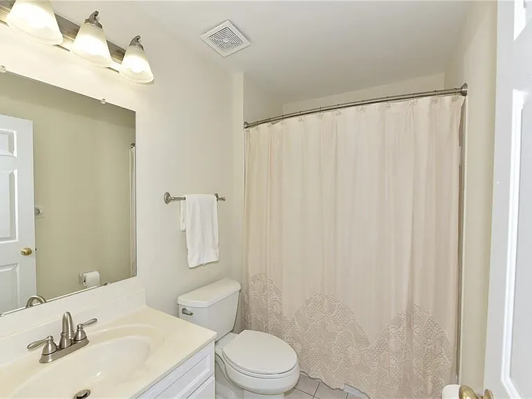 2515 Spring Grove Ct — Photo 22