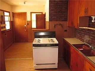 4th image of 315 Bellaire Ave
