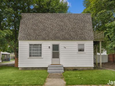 110 E Sycamore St, Wayland, MI, 49348