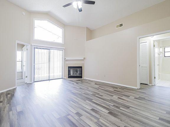5th image of 164 Lakebreeze Cir