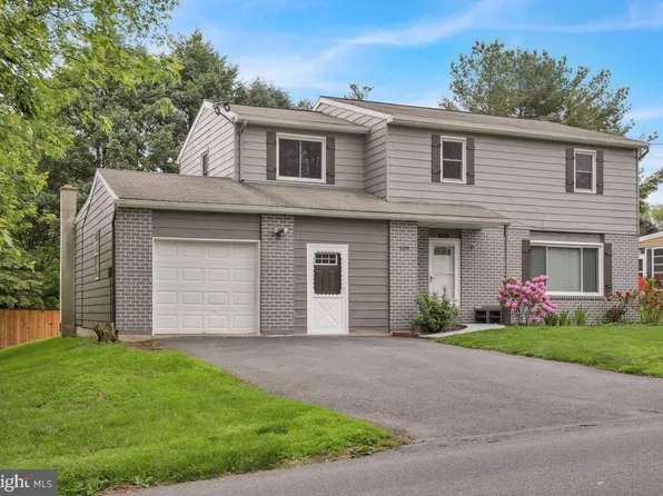 909 Farmdale Rd, Mount Joy, PA 17552