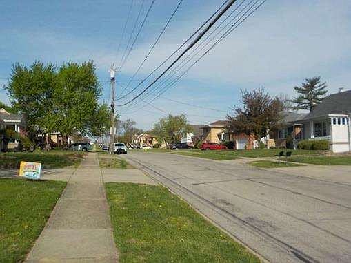 4th image of 5465 Childs Ave