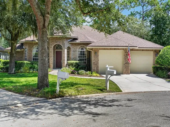832 Riley Ln, Saint Augustine, FL 32095