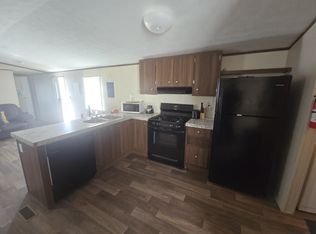 770 N Broadway St #770, Albany, IN 47320