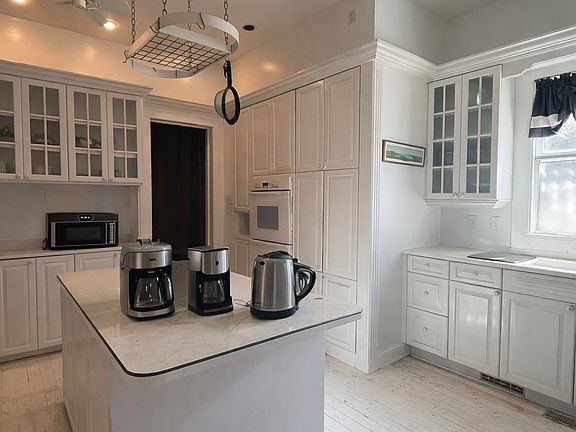 26th image of this home