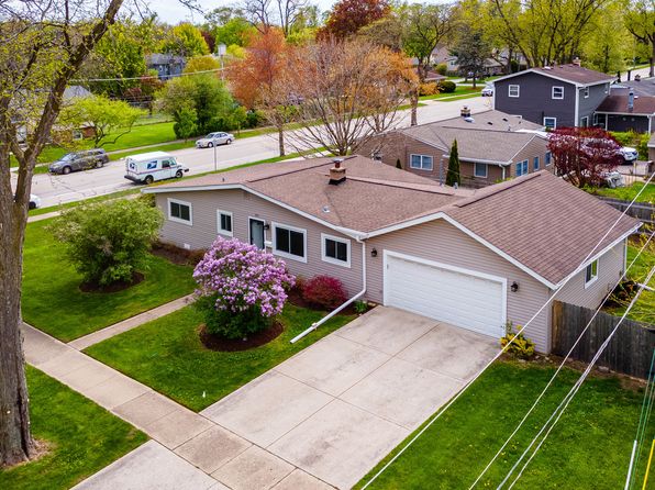 204 N Rohlwing Rd, Palatine, IL 60074