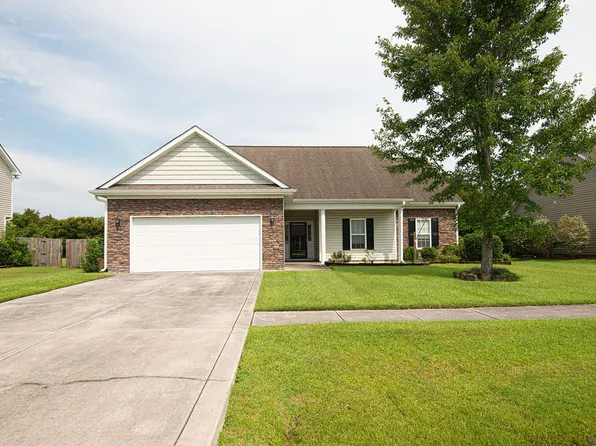 238 Silver Hills Dr, Jacksonville, NC 28546