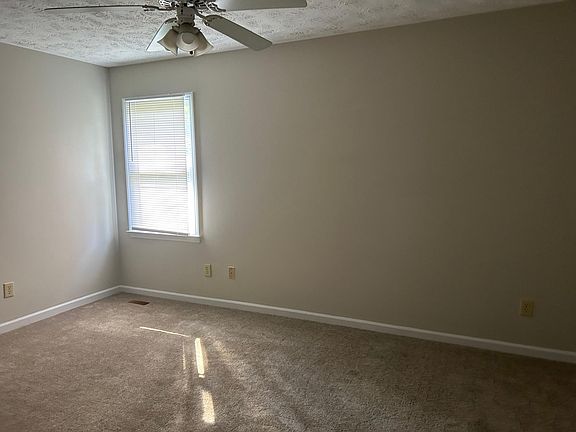 5th image of 52 Longleaf Cir
